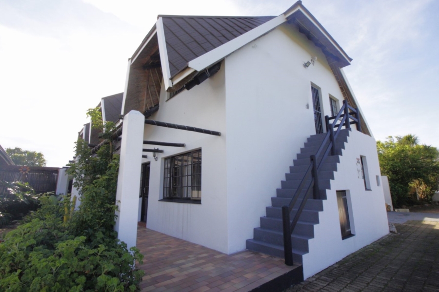 6 Bedroom Property for Sale in Ferreira Town Eastern Cape